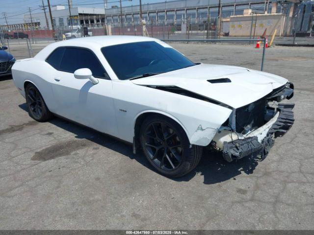  Salvage Dodge Challenger