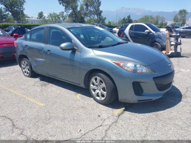  Salvage Mazda Mazda3