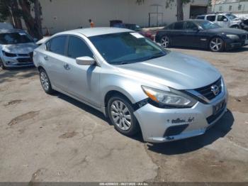  Salvage Nissan Altima
