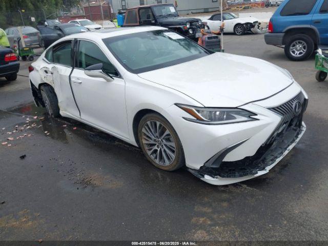  Salvage Lexus Es