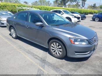  Salvage Volkswagen Passat