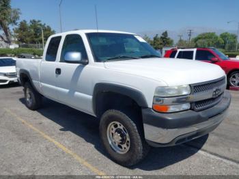  Salvage Chevrolet Silverado 2500