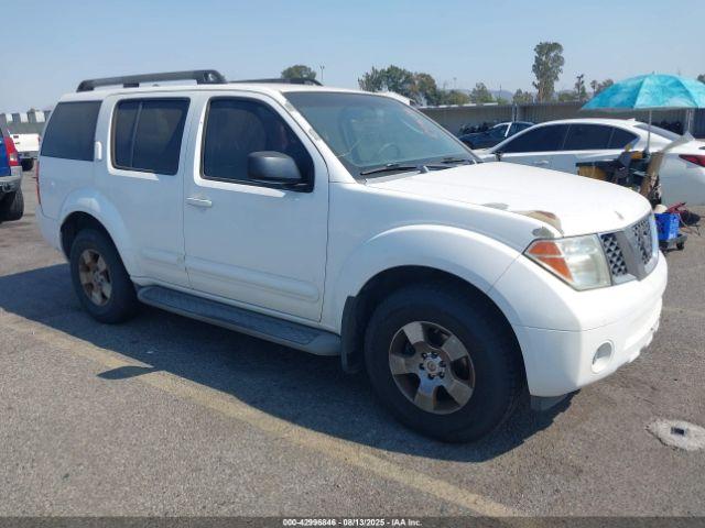  Salvage Nissan Pathfinder