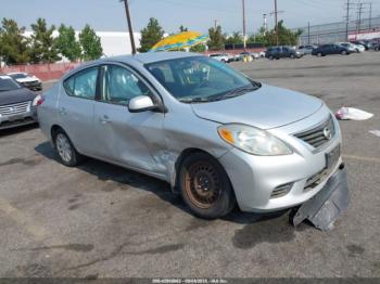  Salvage Nissan Versa