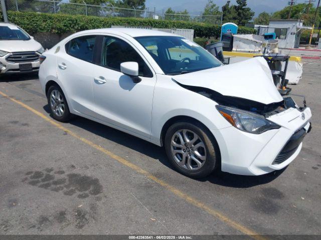  Salvage Toyota Yaris