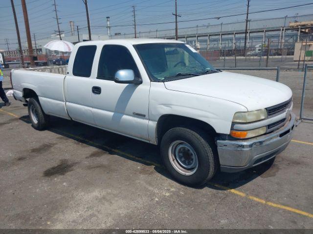  Salvage Chevrolet Silverado 2500