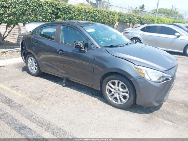  Salvage Toyota Yaris