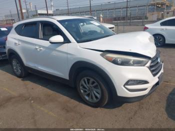  Salvage Hyundai TUCSON