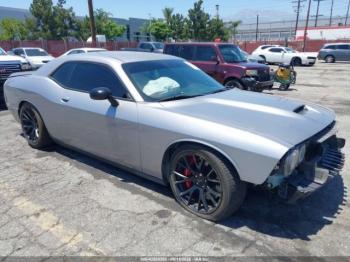  Salvage Dodge Challenger