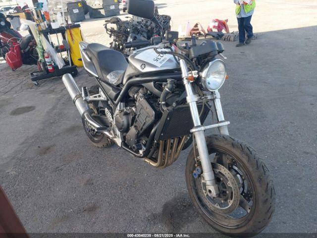  Salvage Yamaha Fzs10