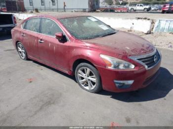  Salvage Nissan Altima
