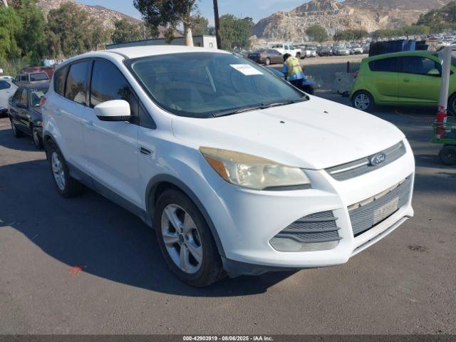  Salvage Ford Escape