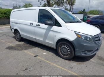  Salvage Mercedes-Benz Metris