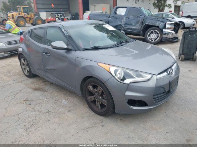  Salvage Hyundai VELOSTER