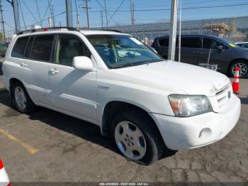  Salvage Toyota Highlander