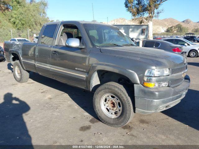  Salvage Chevrolet Silverado 2500