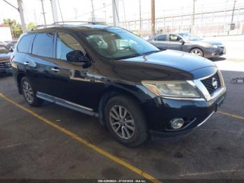  Salvage Nissan Pathfinder