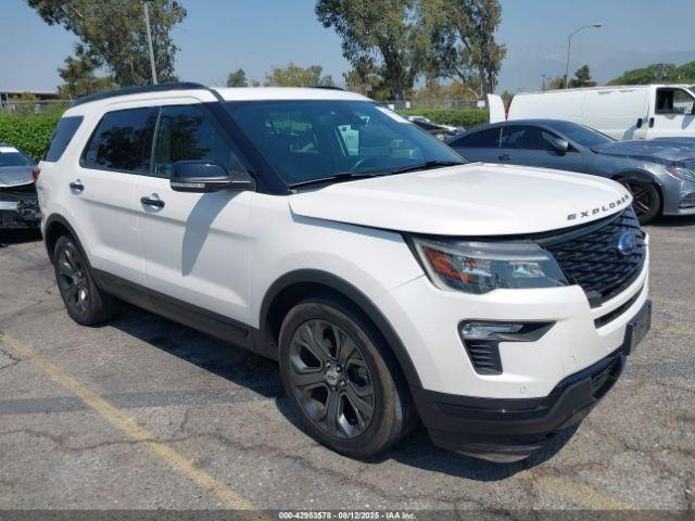  Salvage Ford Explorer