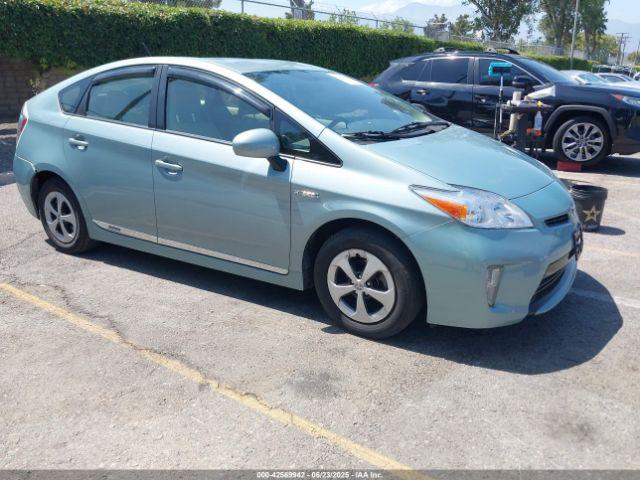  Salvage Toyota Prius