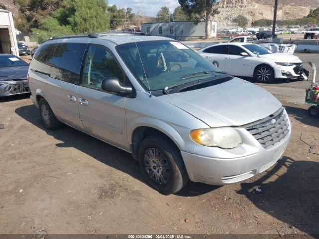  Salvage Chrysler Town & Country