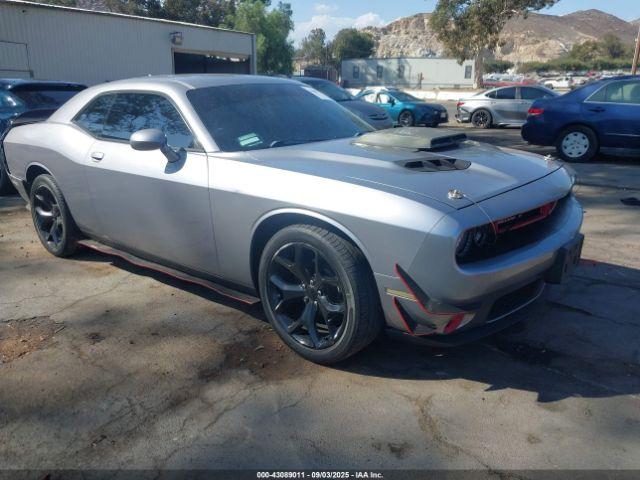  Salvage Dodge Challenger