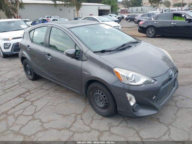  Salvage Toyota Prius c