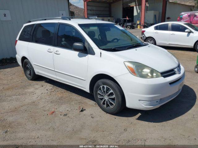  Salvage Toyota Sienna