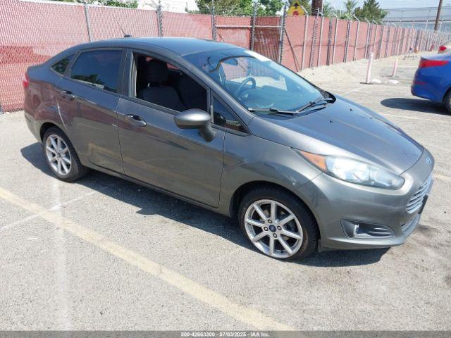  Salvage Ford Fiesta