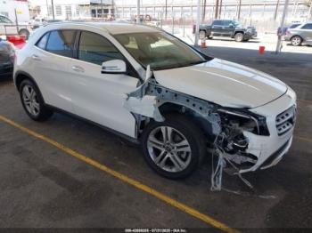  Salvage Mercedes-Benz GLA
