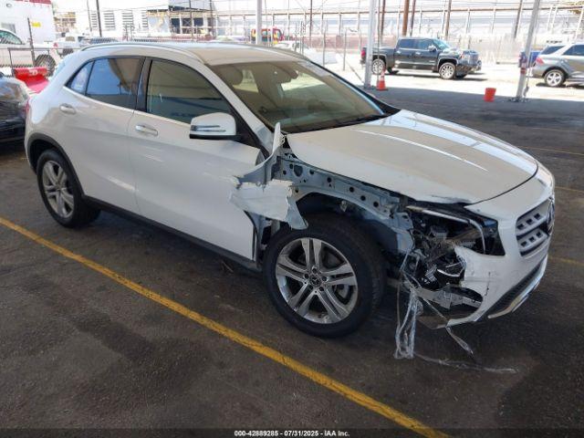  Salvage Mercedes-Benz GLA