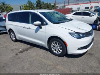  Salvage Chrysler Pacifica