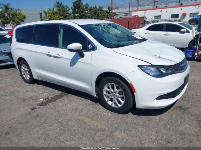  Salvage Chrysler Pacifica