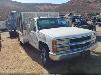  Salvage Chevrolet C3500 Chassis