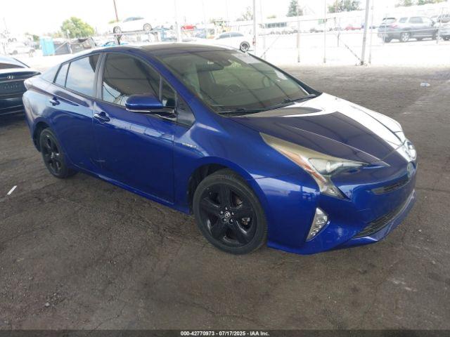  Salvage Toyota Prius