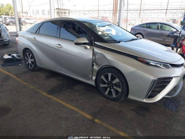  Salvage Toyota Mirai
