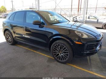  Salvage Porsche Cayenne