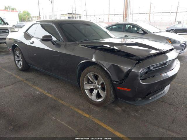  Salvage Dodge Challenger