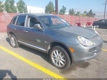  Salvage Porsche Cayenne