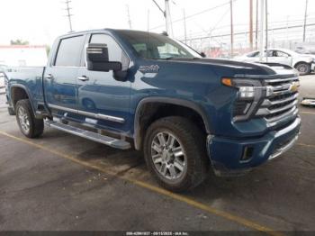  Salvage Chevrolet Silverado 2500