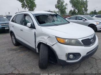  Salvage Kia Sorento