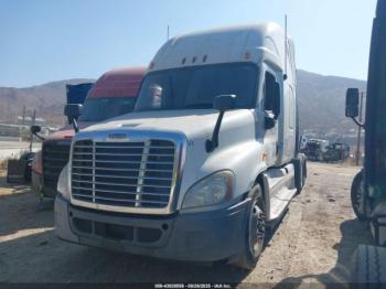  Salvage Freightliner Cascadia 125
