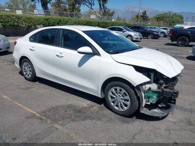  Salvage Kia Forte
