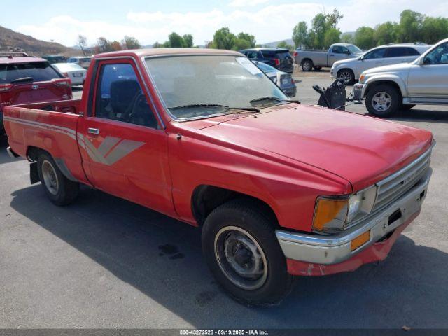  Salvage Toyota Pickup