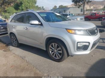  Salvage Kia Sorento