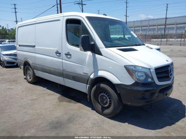  Salvage Mercedes-Benz Sprinter 2500
