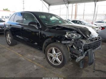  Salvage Porsche Cayenne