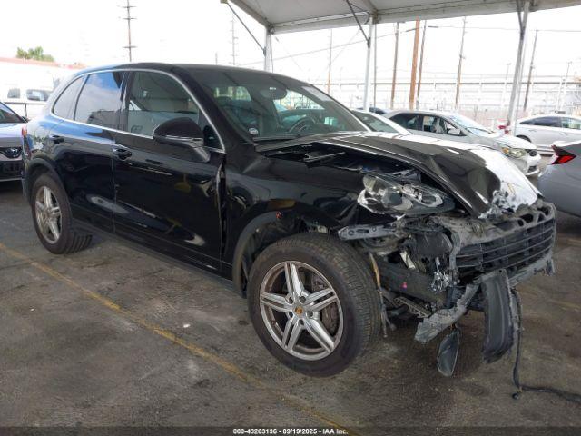  Salvage Porsche Cayenne