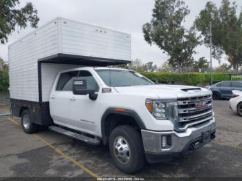  Salvage General Motors Sierra 3500HD