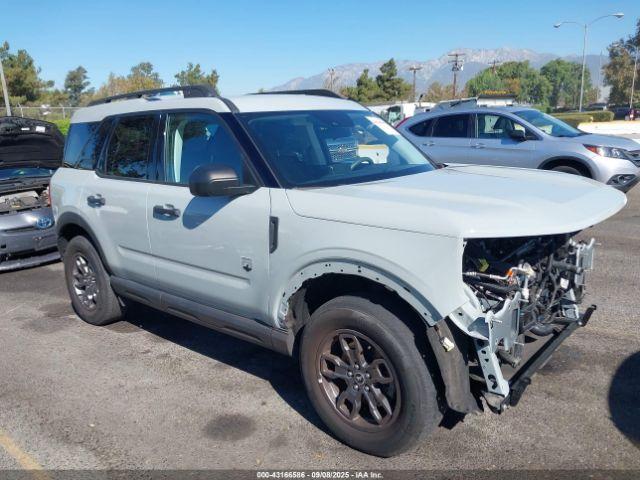  Salvage Ford Bronco