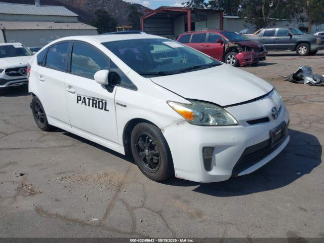  Salvage Toyota Prius